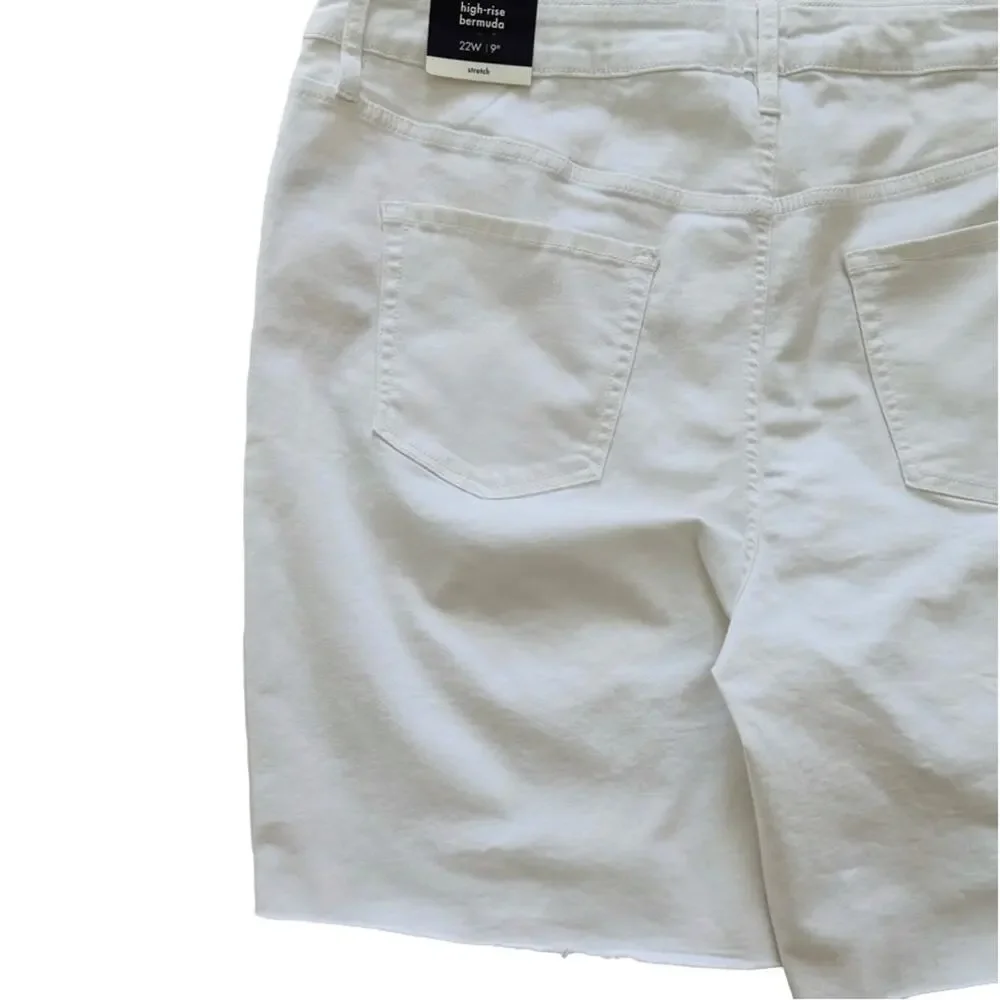 AVA & VIV Shorts White High Rise No Gap Waist Bermuda Denim Jean Plus 22W NEW - Picture 5 of 12
